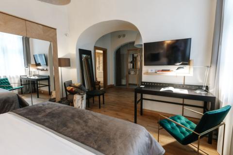 Junior Suite numura iekārtojums viesnīcā Dome Hotel Vecrīgā