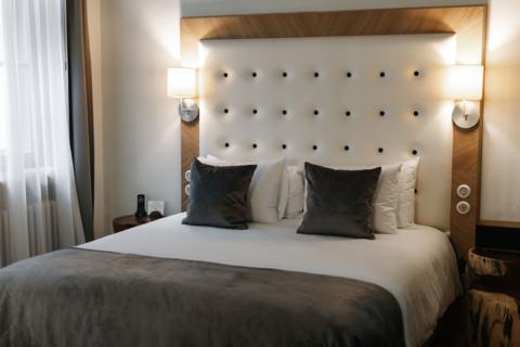 Junior Suite numura iekārtojums viesnīcā Dome Hotel Vecrīgā